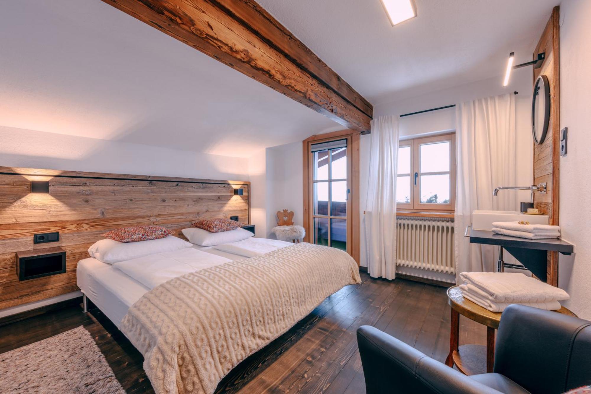Haus Richard Falch - Inklusive Kostenloser Premium-Sommerkarte Sankt Anton am Arlberg Exterior foto
